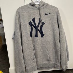 Nike NY Yankees sweatshirt